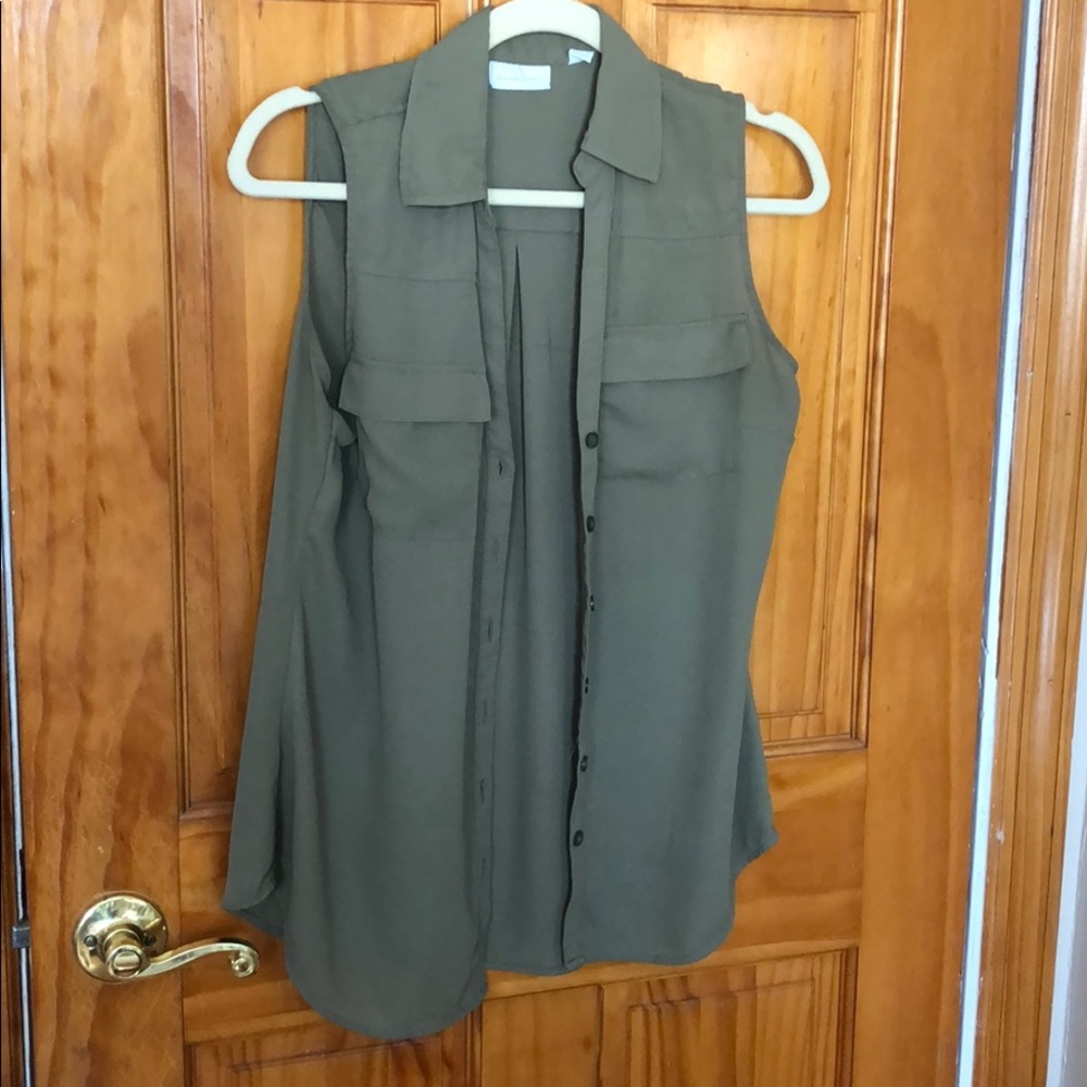 Women’s New York & Company Button Down Size Medium